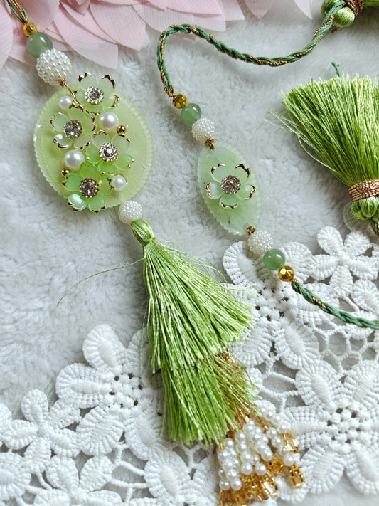 Cluster of Flowers Rakhi Lumba Set