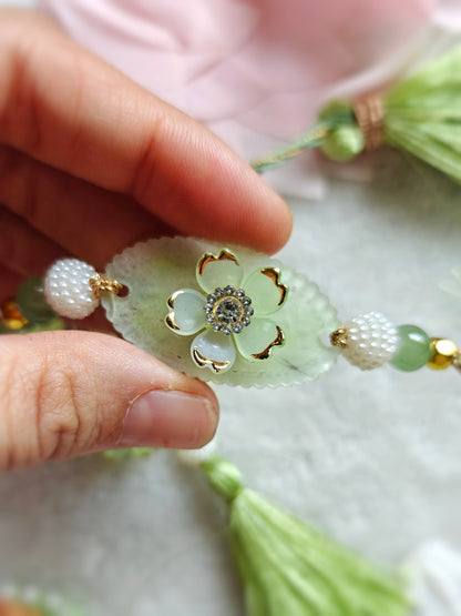 Cluster of Flowers Rakhi Lumba Set