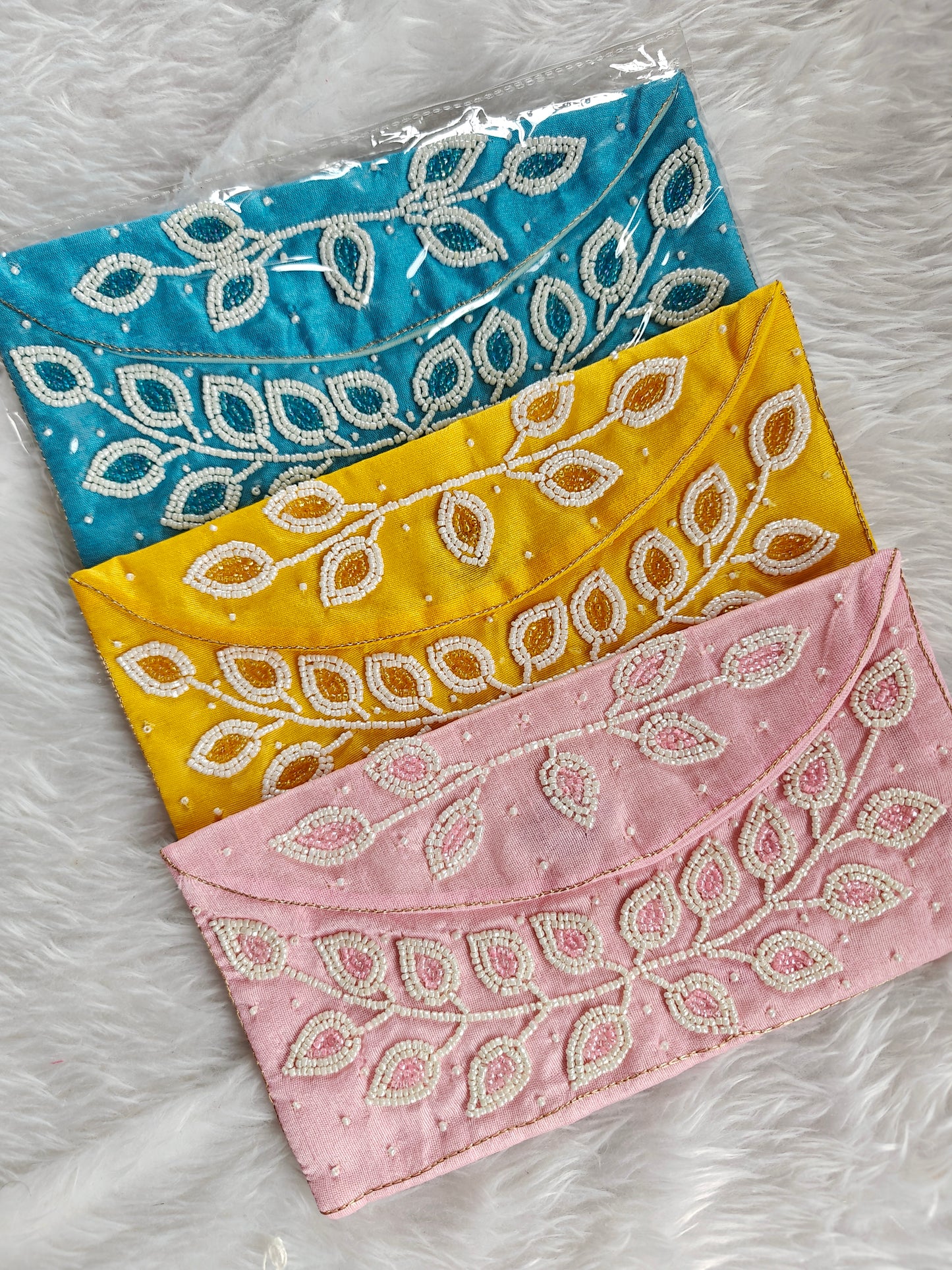 Leaf Beadwork Shagun Envelope