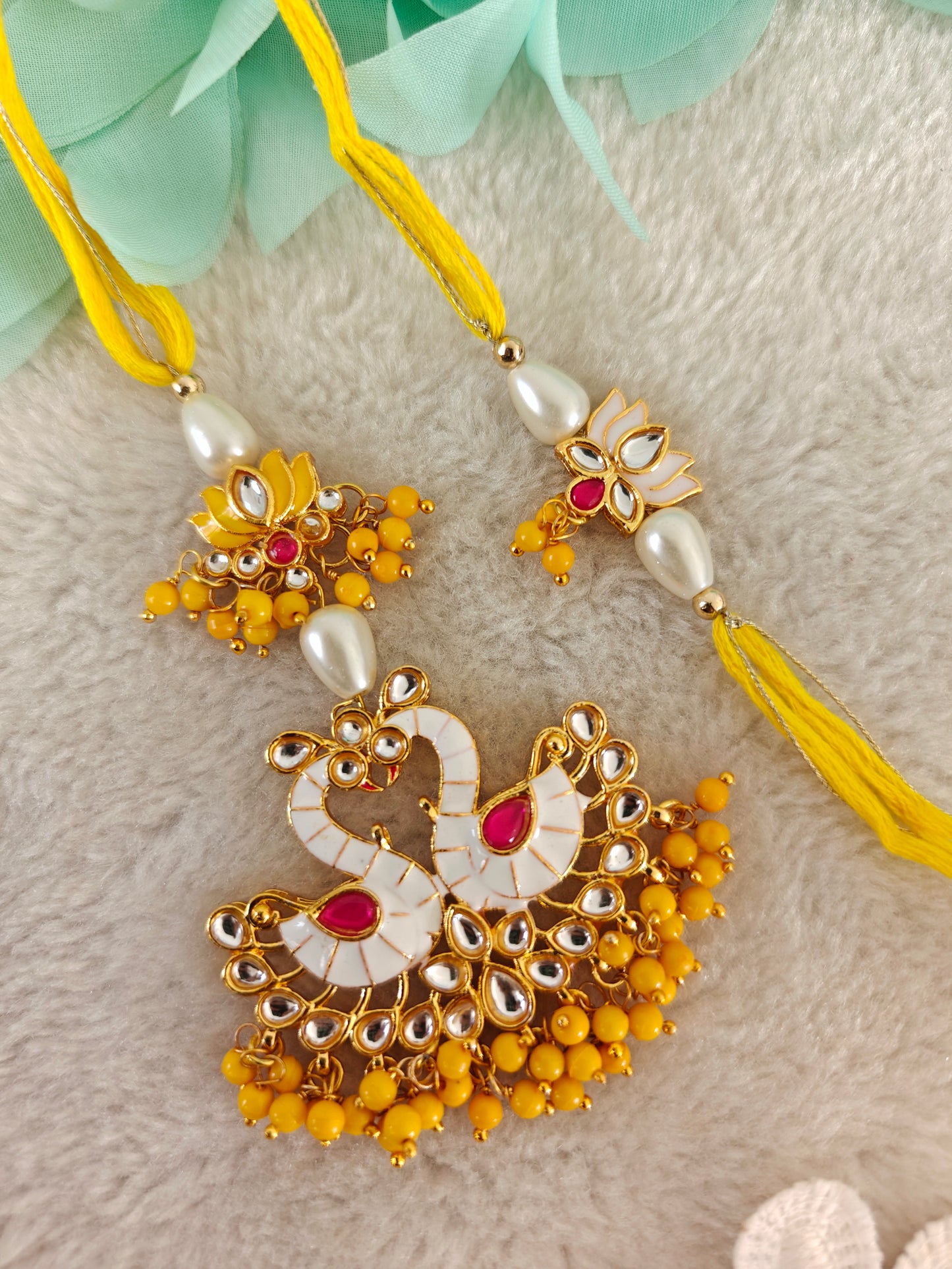 Royal Swan Rakhi Lumba Set