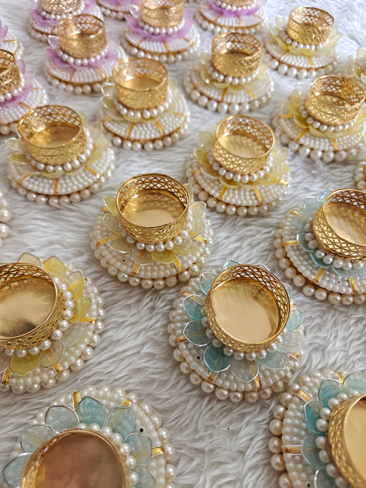 Pearl Petal Tealight Holder - Set of 2