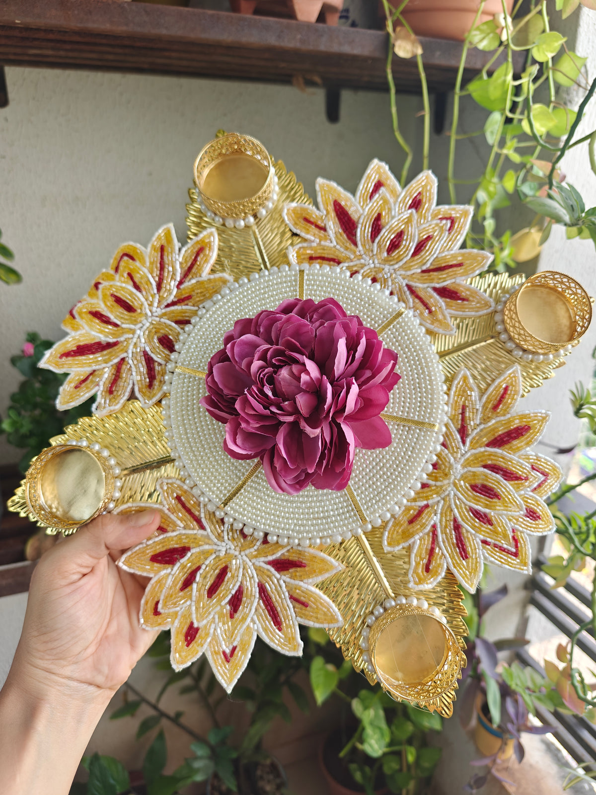 10" Gulnaar Lotus Tealight Rangoli