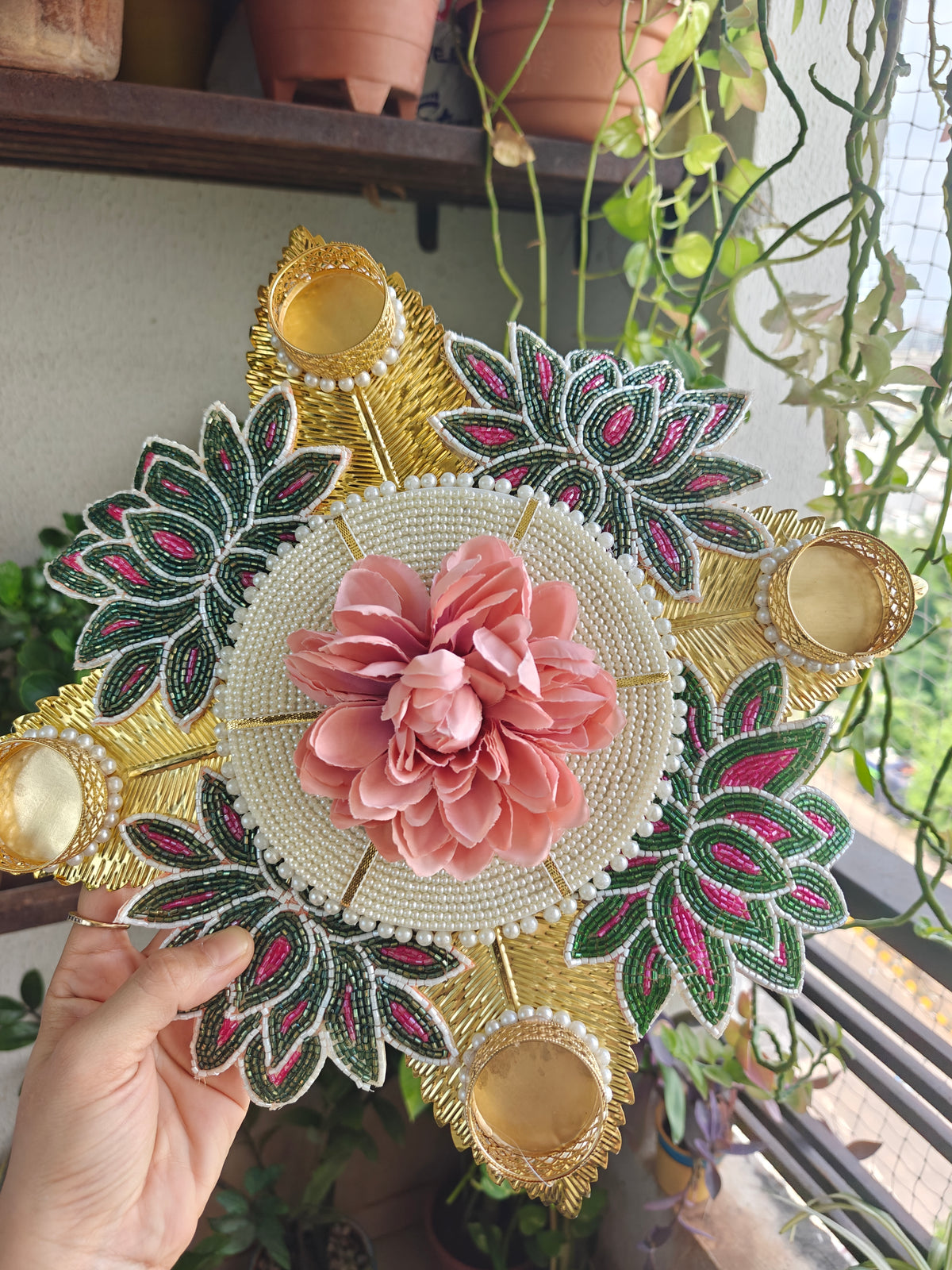 10" Gulnaar Lotus Tealight Rangoli