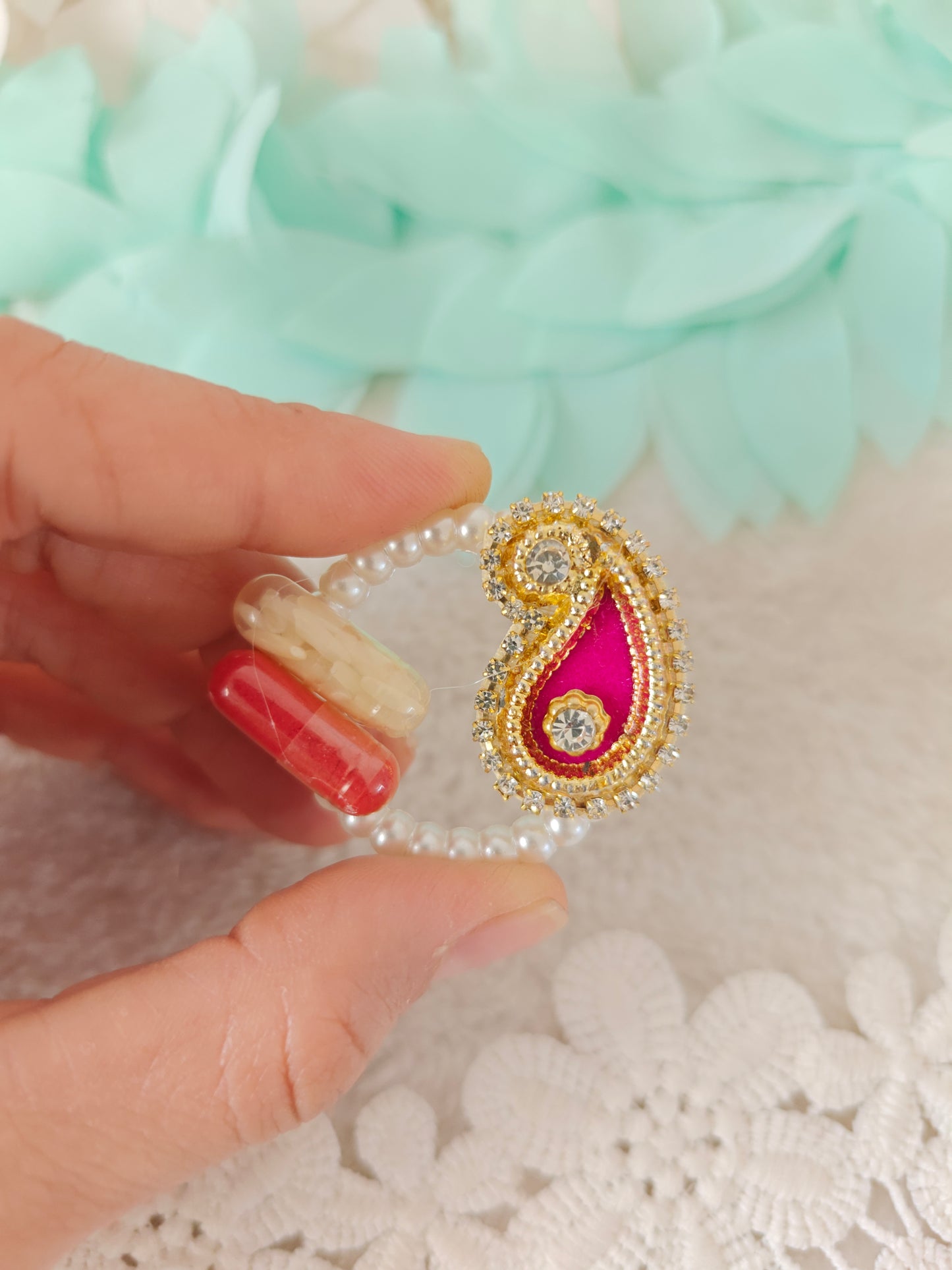 Royal Paisley Pearl Roli Chawal